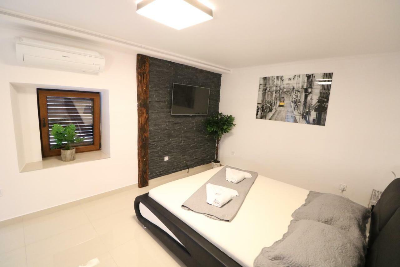 Apartment Porto With Terrace Башка Экстерьер фото